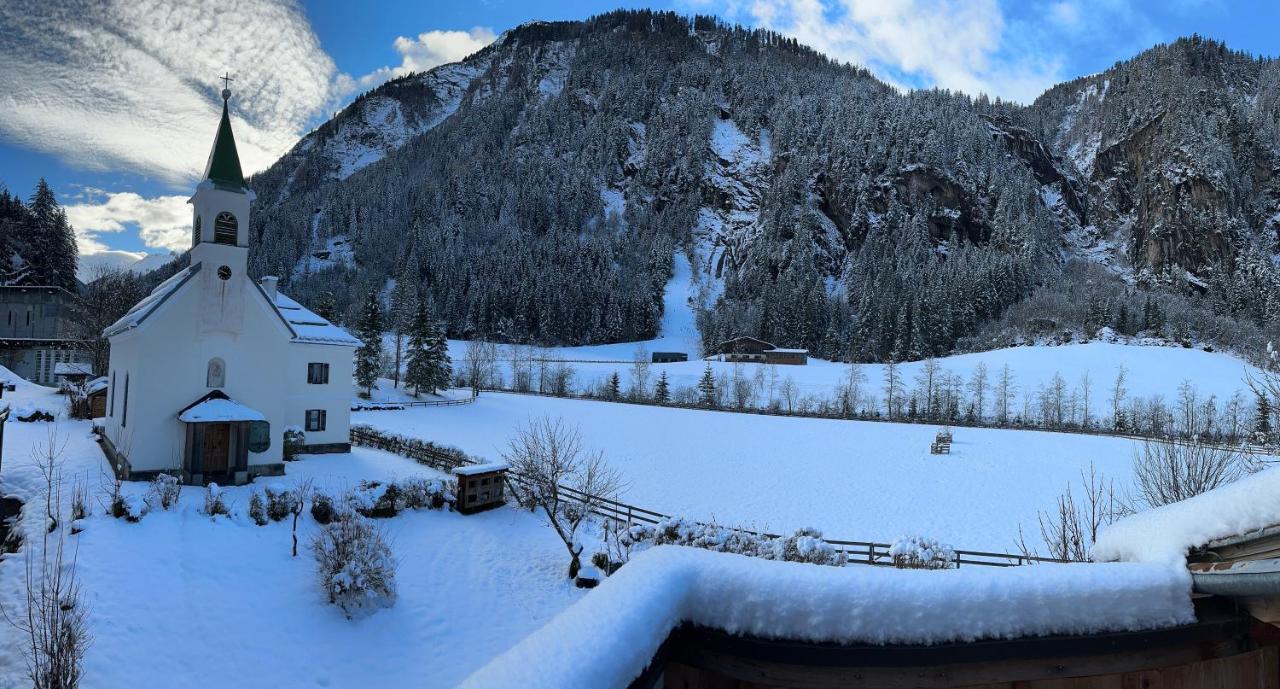 Отель Gasthaus Haeusling Alm Майрхофен Экстерьер фото